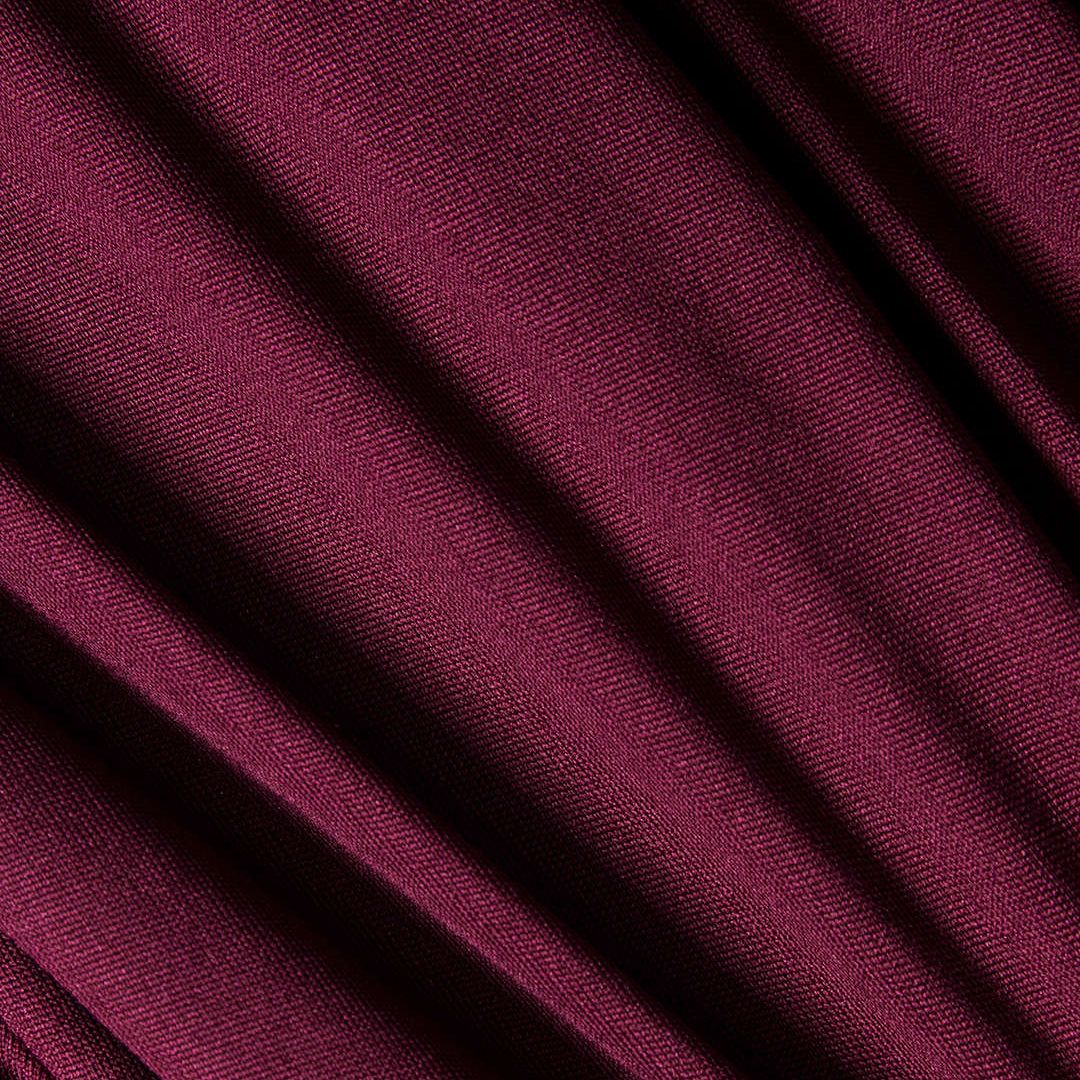 Lång vinröd klänning i stretchjersey med draperad midja djup urringning och lång ärm