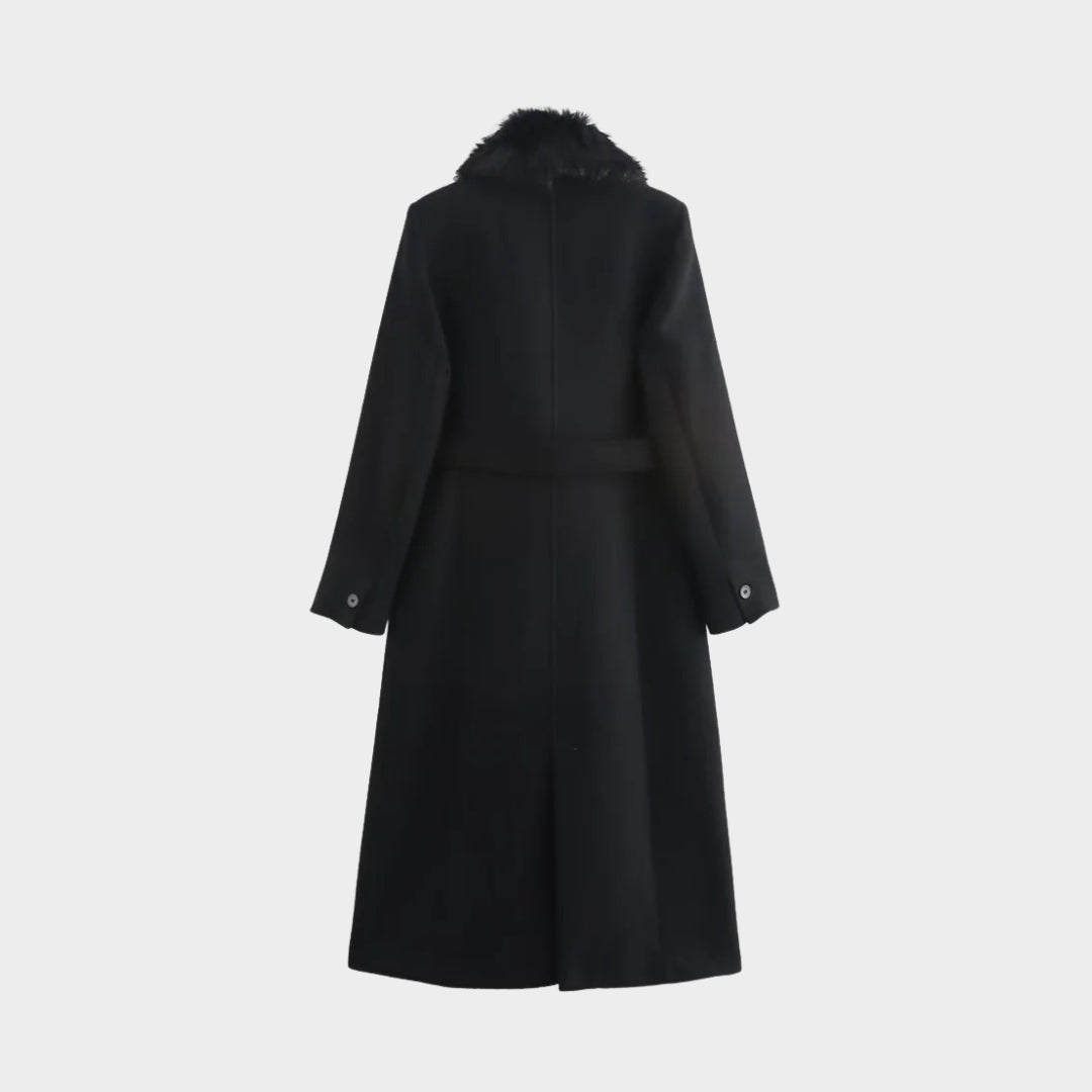 Lång kappa med fuskpälskrage midjebälte och knäppning