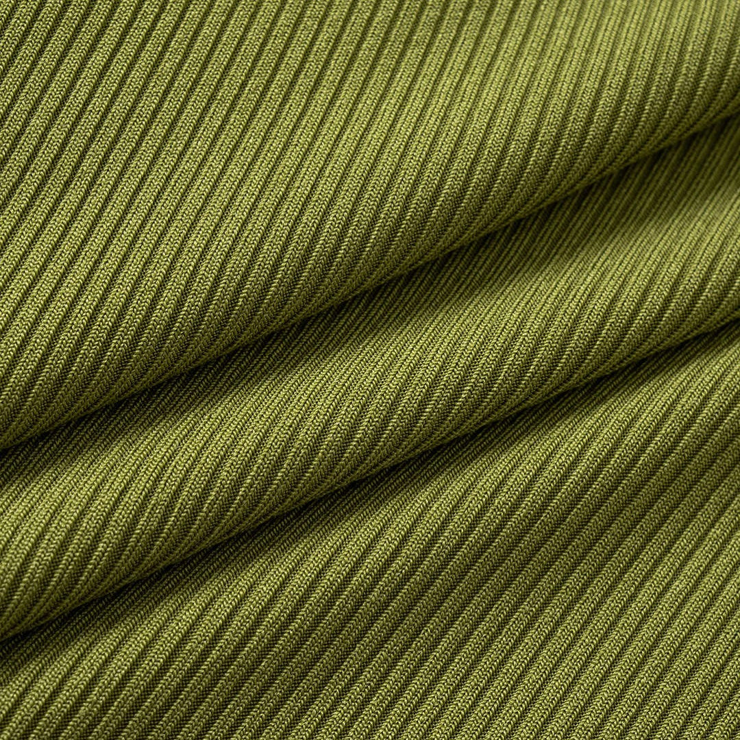 Olivgrön miniklänning i jersey med halterneck, knytdetalj och djup V-ringning