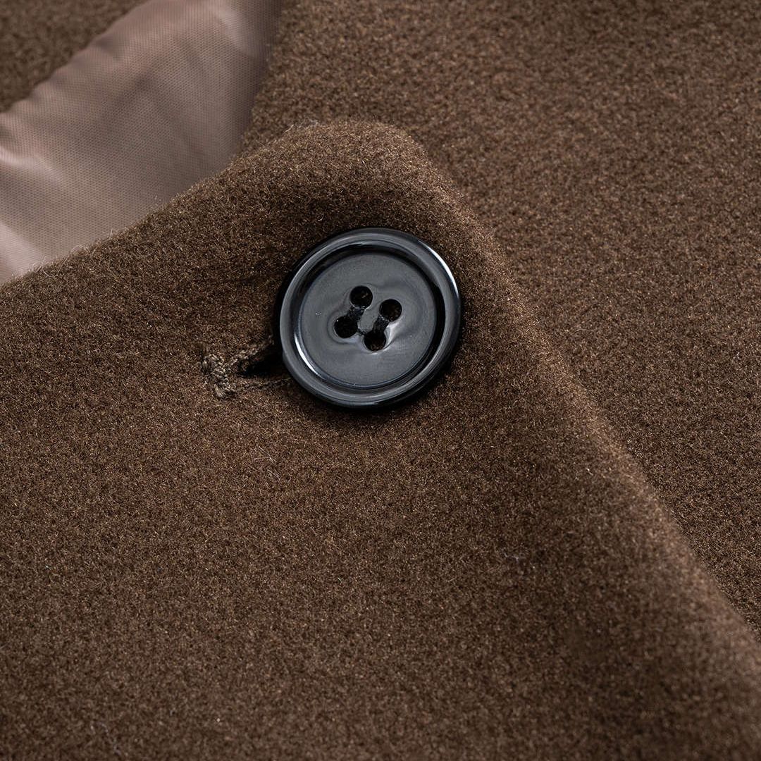 Brun kort jacka i ullmix med enkel knäppning för dam