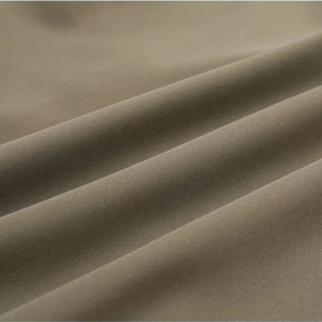 Dubbelknäppt kavaj med lös passform och uppvikta ärmar