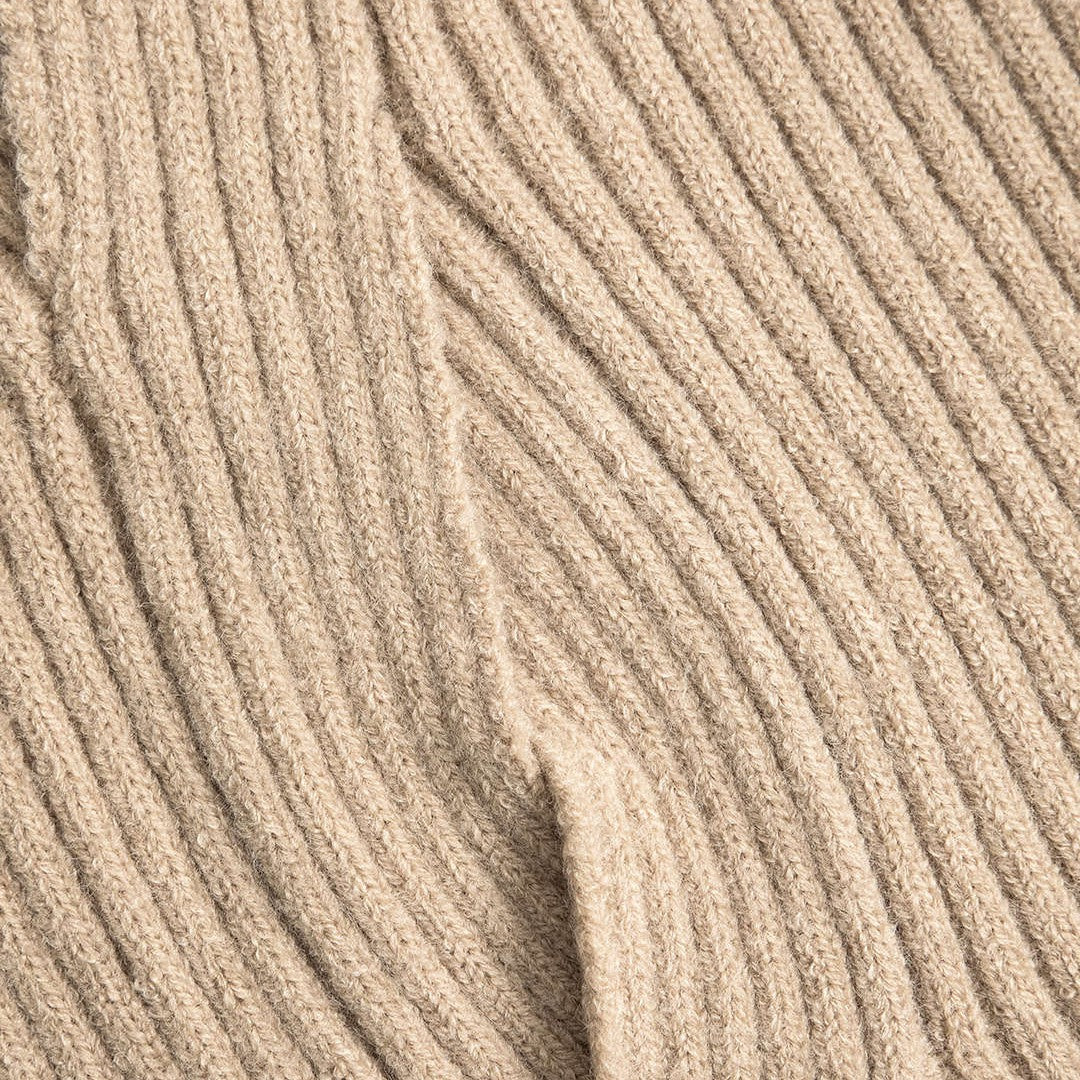 Stickad Asymmetrisk Klänning Med Midjaknappar Kort Ärmar