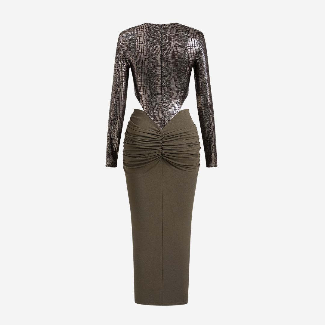 Midiklänning med långärmad topp i glansig krokodilpräglad imitation och draperad kjol i jersey med hög slits