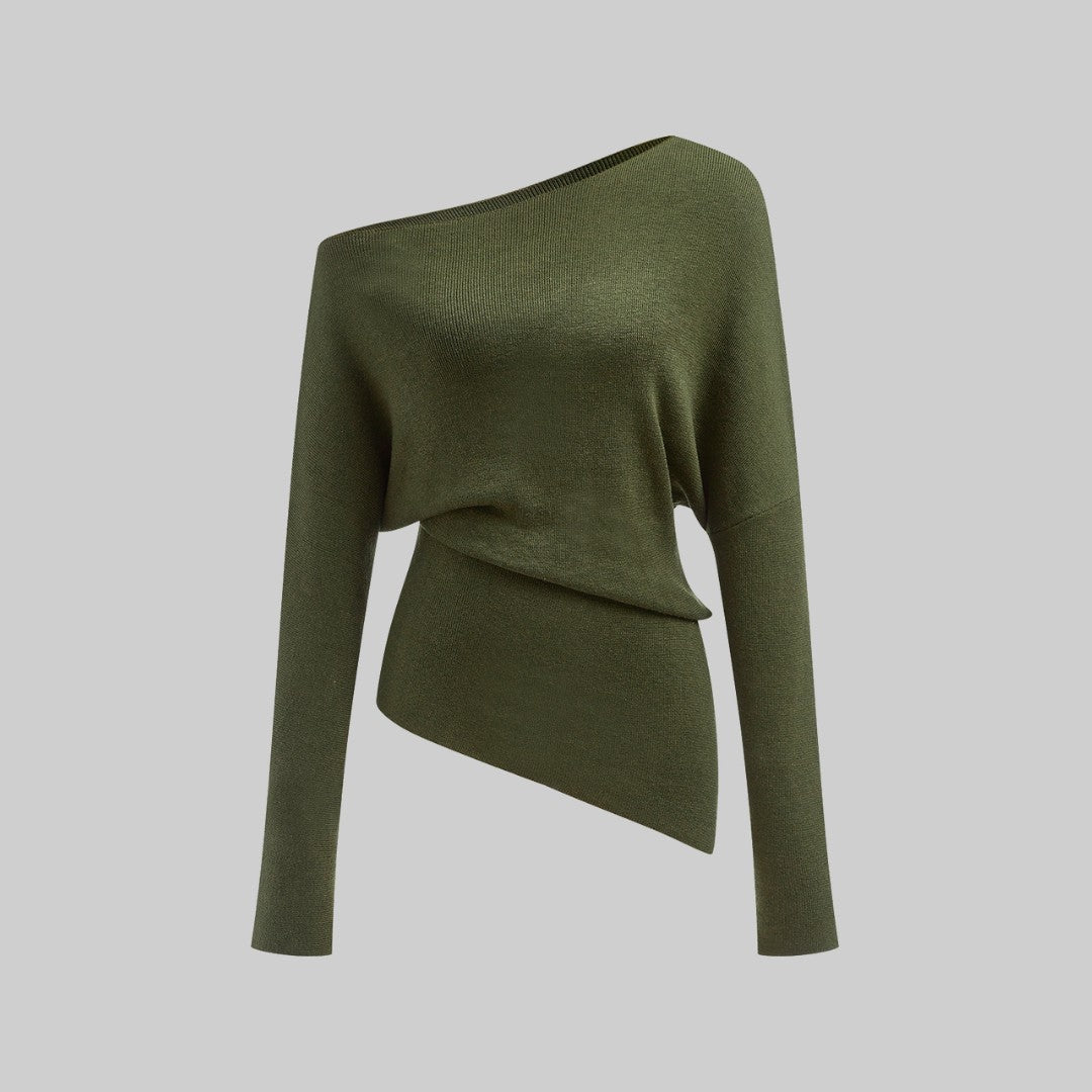 Asymmetrisk stickad topp med off-shoulder design och elegant drapering