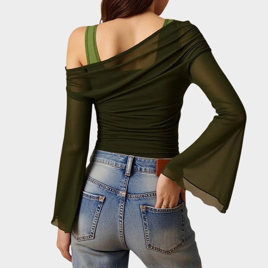 Asymmetrisk blus med en axel och klockärm