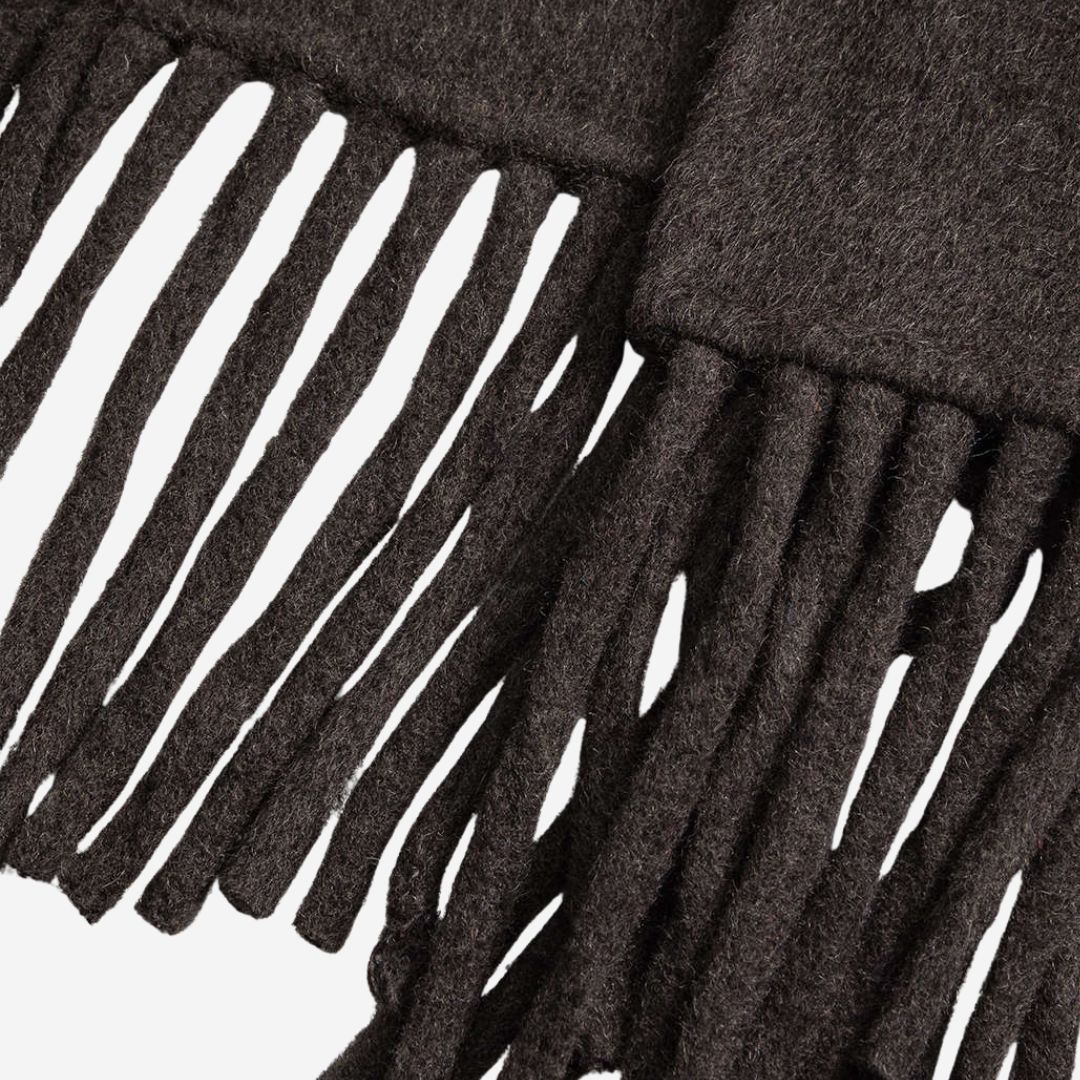 Mörkbrun lång ullkappa med avtagbar halsduk och fuskpälskantade ärmar