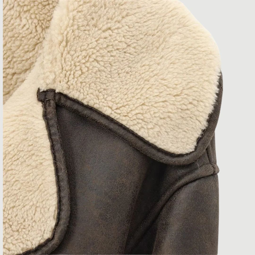 Mellanlång jacka i vintage-stil med teddyfleecekrage och hel fleecefodring