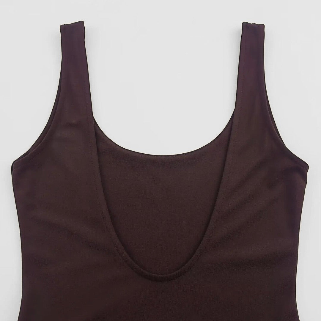 Midiklänning med breda axelband och utsvängd kjol i balettstil