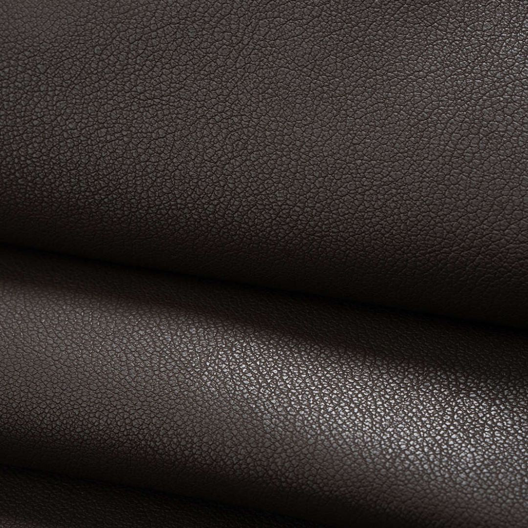 Svart kort kavaj i veganskt läder med dubbelknäppning och dekorativa guldknappar