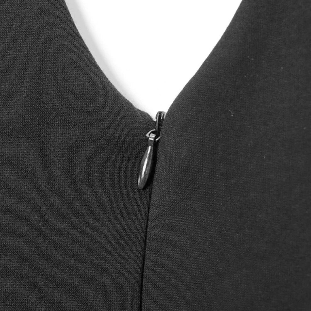 Slim Fit Ärmlös Jumpsuit med Utsvängda Ben