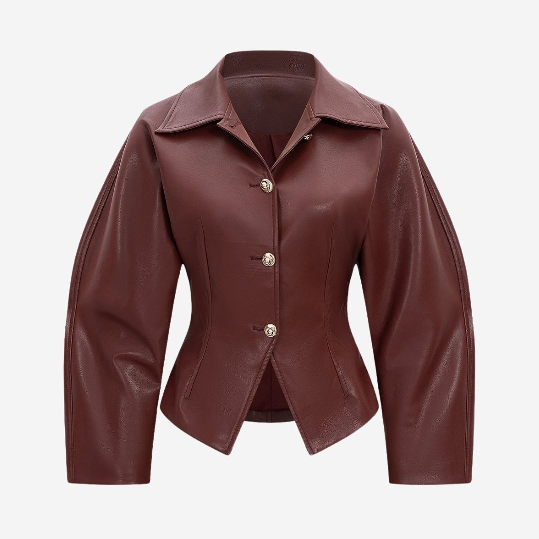 Bourgogne figursydd jacka i konstläder med strukturerade ärmar och markerad midja
