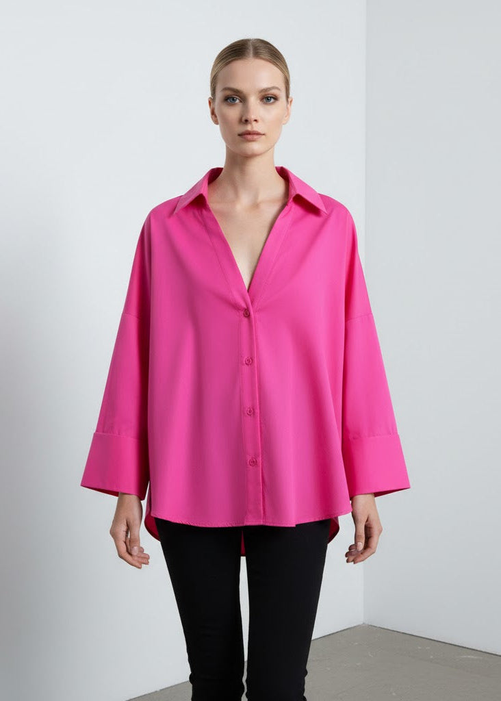 Oversize skjorta med knappstängning och uppvikta ärmar