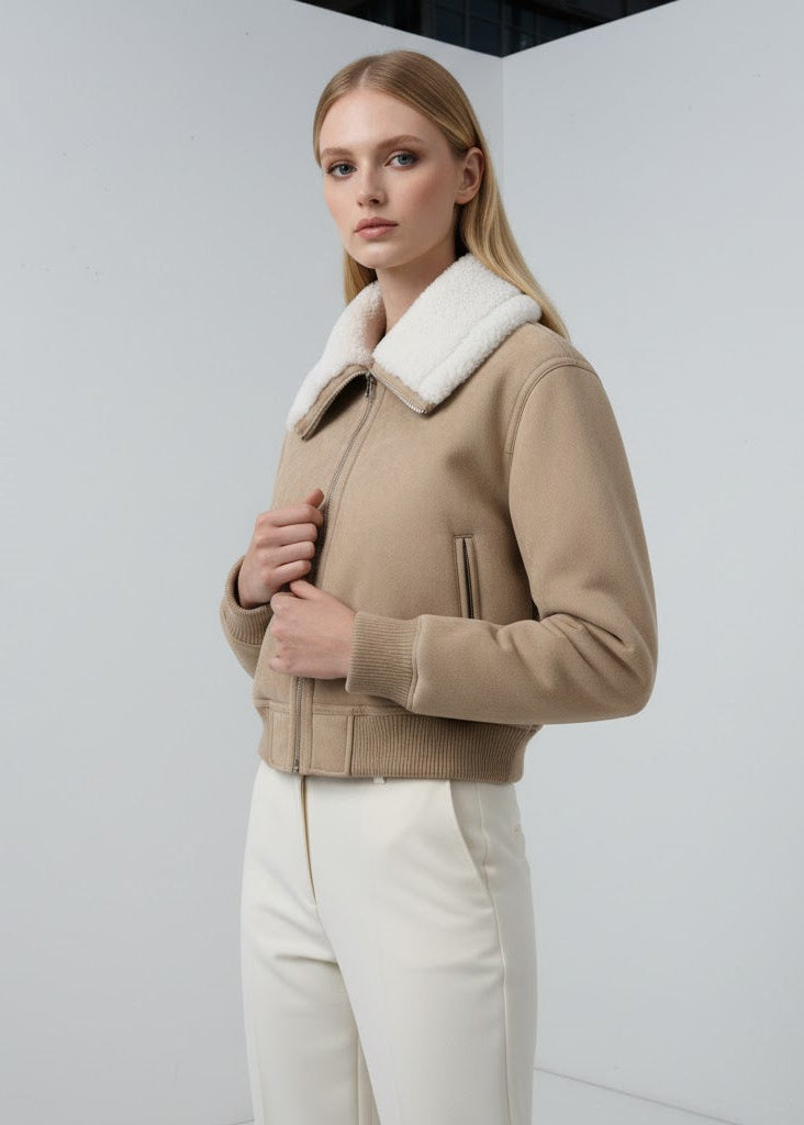 Beige Jacka i avslappnad stil med fuskpälskrage dragkedja och ribbad fåll